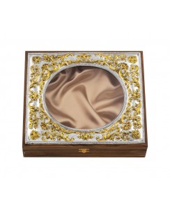  ΚΩΔ 945Α ΣΤΕΦΑΝΟΘΗΚΗ ΑΠΟ ΚΑΘΑΡΟ ΑΣΗΜΙ 925 ΔΙΑΚΟΣΜΗΜΕΝΗ ΜΕ ΕΠΙΧΡΥΣΩΜΑΤΑ 24 ΚΑΡΑΤΙΩΝ ΔΙΑΣΤΑΣΗ 25 Χ 28 